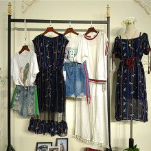 時(shí)尚新風(fēng)尚——常山縣伊歌服飾商行